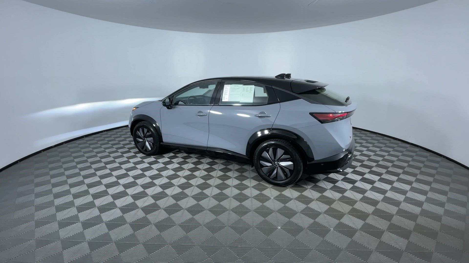 Certified 2024 Nissan Ariya AWD image 6