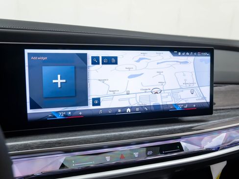 Used 2025 BMW 760i xDrive image 29