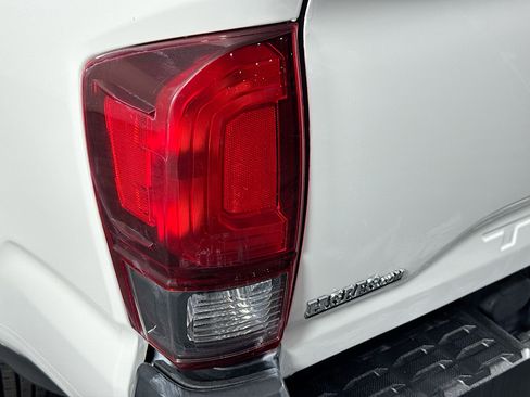 Used 2021 Toyota Tacoma SR image 32