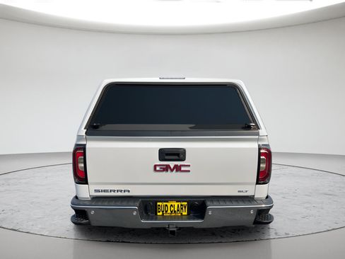 Used 2017 GMC Sierra 1500 SLT w/ SLT Preferred Package AWD/4WD image 4