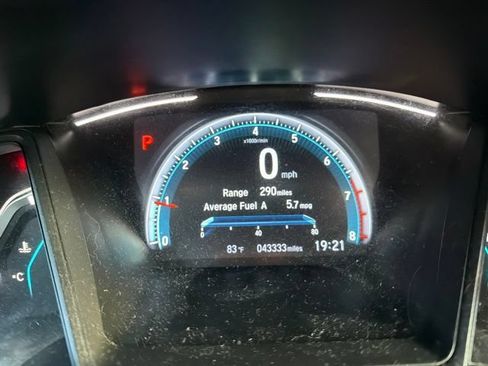 Used 2020 Honda Civic LX image 4