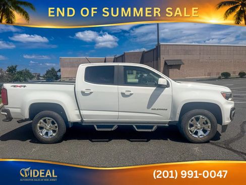 Used 2022 Chevrolet Colorado LT w/ LT Convenience Package AWD/4WD image 10