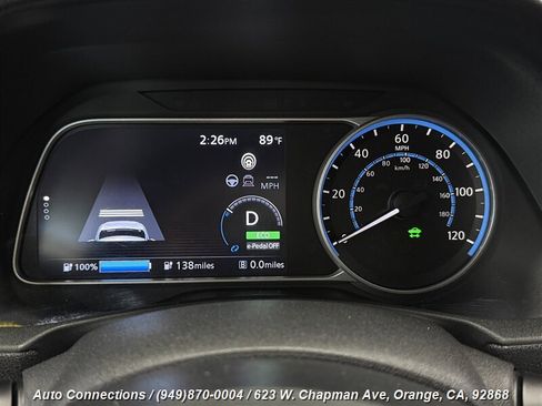 Used 2018 Nissan Leaf SV w/ SV Technology Package image 14