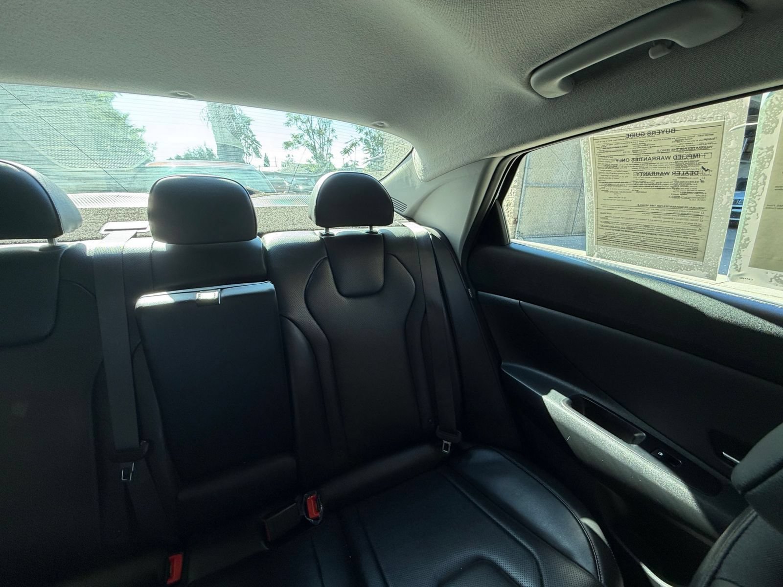 Used 2025 Hyundai Elantra Limited FWD image 38