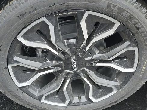 New 2025 GMC Sierra EV Denali image 33