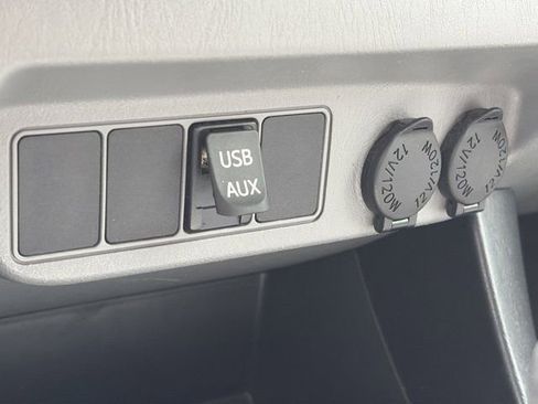 Used 2015 Toyota Tacoma PreRunner w/ SR5 Package image 17