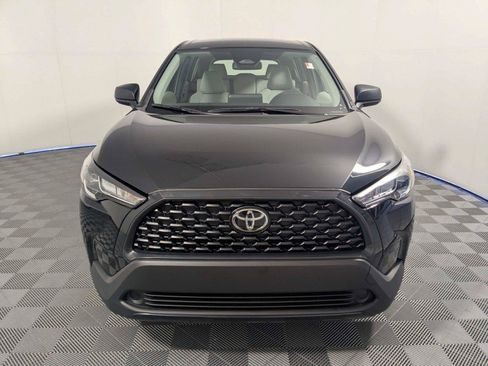 Used 2025 Toyota Corolla Cross L FWD image 3