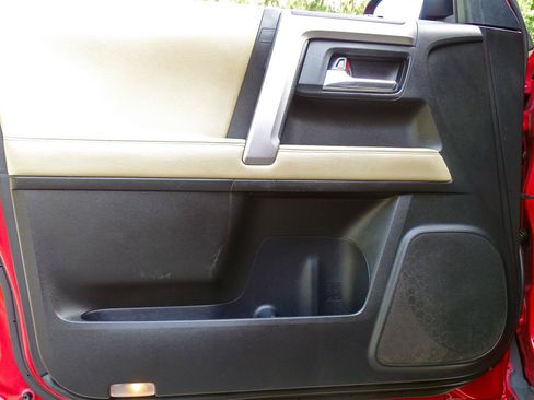 Used 2018 Toyota 4Runner SR5 RWD image 22