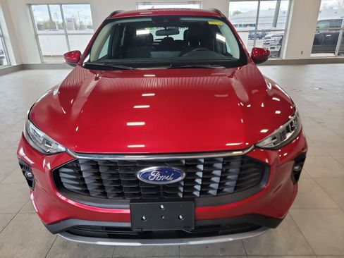 Used 2025 Ford Escape SE FWD image 3