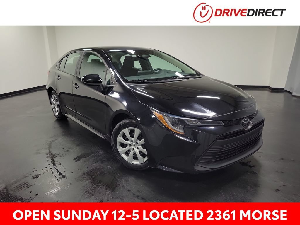 Used 2024 Toyota Corolla LE FWD image 1