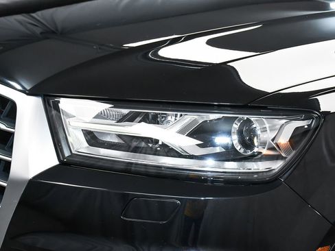 Used 2018 Audi Q7 3.0T Premium Plus AWD/4WD image 79