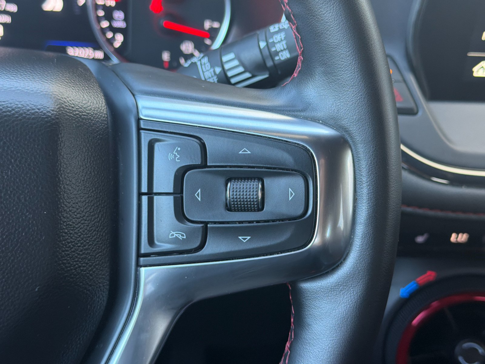 Used 2025 Chevrolet Blazer RS AWD/4WD image 29