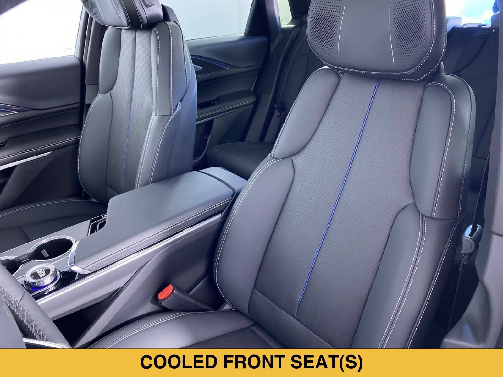 Certified 2024 Cadillac Lyriq Sport w/ LPO, Floor Liner Package AWD/4WD image 8