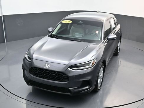 Used 2025 Honda HR-V LX image 19