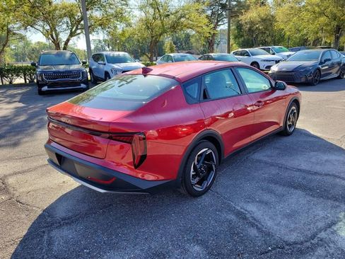 Used 2025 Kia K4 EX image 2