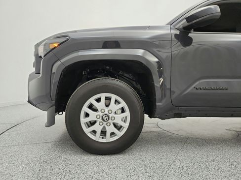 Used 2026 Toyota Tacoma SR5 RWD image 17