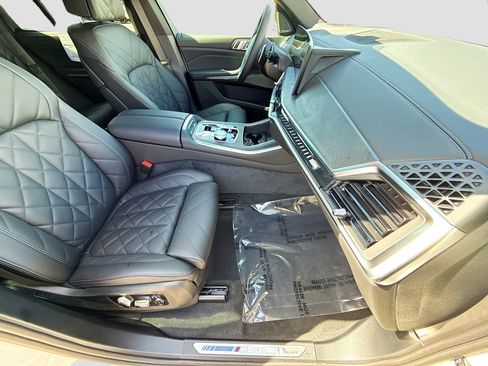 New 2026 BMW X5 M60i AWD/4WD image 16
