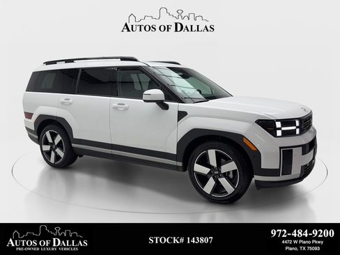 Used 2025 Hyundai Santa Fe Limited AWD/4WD image 1