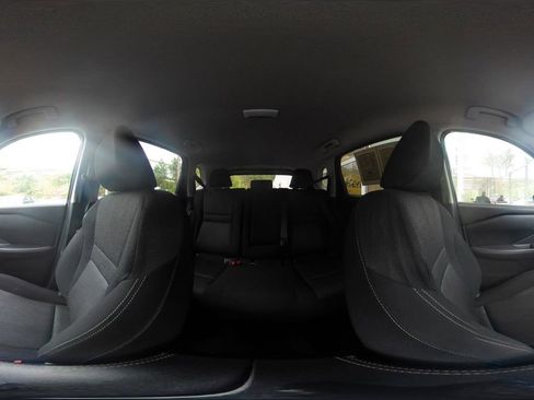 Used 2025 Nissan Rogue SV AWD/4WD image 45