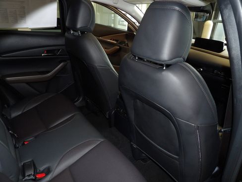 Certified 2025 MAZDA CX-30 2.5 Turbo w/ Premium Package image 17