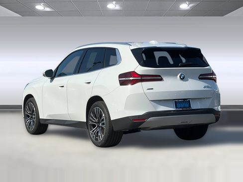 Used 2025 BMW X3 xDrive30 w/ Convenience Package AWD/4WD image 3