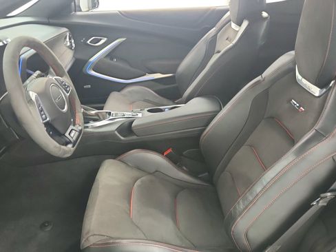 Used 2022 Chevrolet Camaro ZL1 RWD image 18
