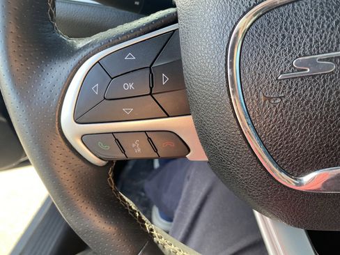 Used 2017 Dodge Challenger SRT w/ Technology Group image 11