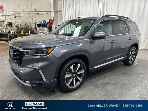 Used 2025 Honda Pilot Elite image 4