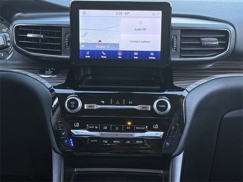 Used 2021 Ford Explorer Limited w/ Equipment Group 301A image 16