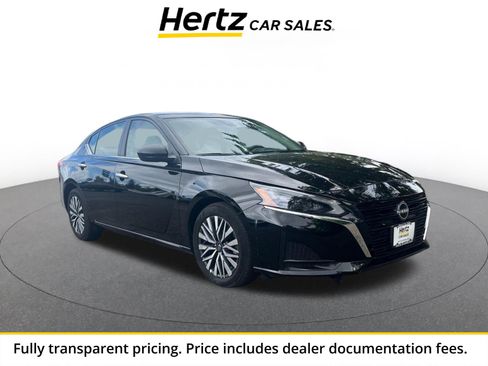 Used 2025 Nissan Altima 2.5 SV FWD image 1