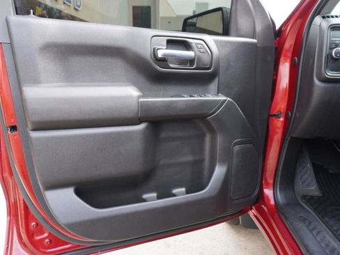 Used 2022 Chevrolet Silverado 1500 Custom w/ Safety Confidence Package RWD image 8