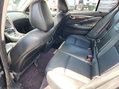 Used 2018 INFINITI Q50 Luxe w/ Essential Package (3.0T Luxe) image 7