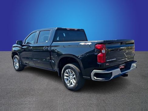 Used 2023 Chevrolet Silverado 1500 LT AWD/4WD image 6
