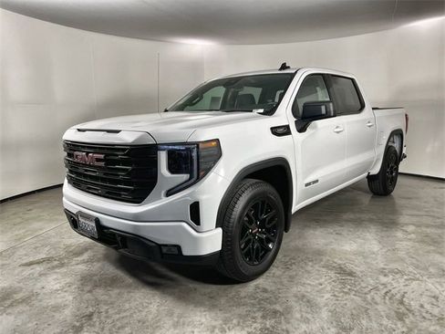 Used 2026 GMC Sierra 1500 Elevation image 4