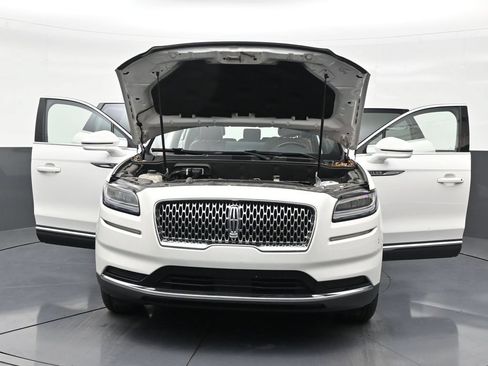 Used 2023 Lincoln Nautilus Reserve FWD image 33