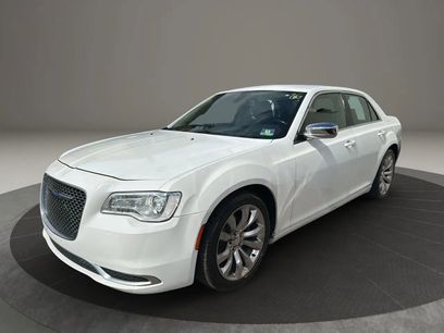 Used 2019 Chrysler 300 Touring w/ Chrome Appearance Package