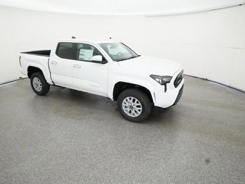 New 2025 Toyota Tacoma SR5 image 12