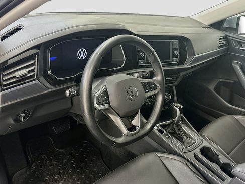 Used 2024 Volkswagen Jetta SE FWD image 18