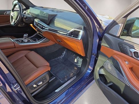 Used 2024 BMW ALPINA XB7 AWD/4WD image 13