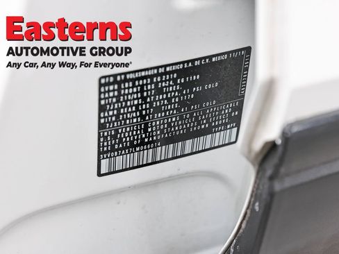 Used 2020 Volkswagen Tiguan S image 35