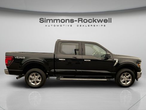 Used 2025 Ford F150 XLT w/ Equipment Group 301A Standard AWD/4WD image 6