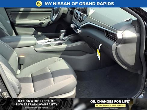 New 2025 Nissan Altima 2.5 SV w/ SV Premium Package image 21