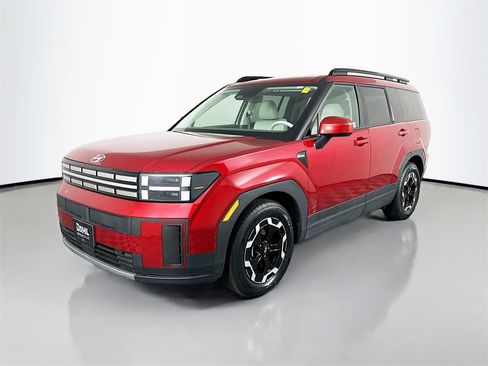 Used 2025 Hyundai Santa Fe SEL image 3