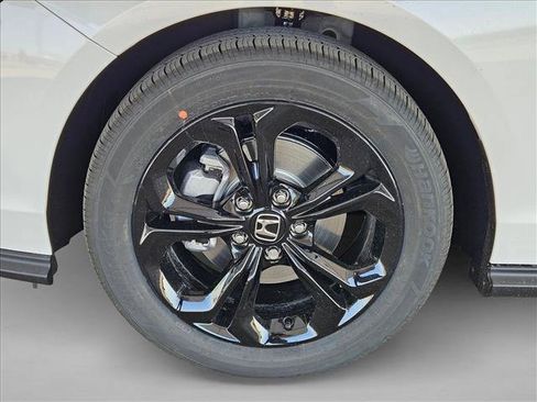 New 2025 Honda Accord SE image 10