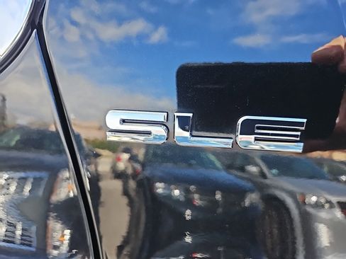 Used 2019 GMC Acadia SLE image 13