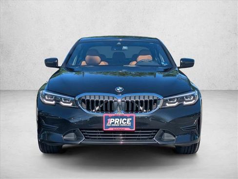 Used 2022 BMW 330i xDrive Sedan w/ Premium Package 2 AWD/4WD image 2