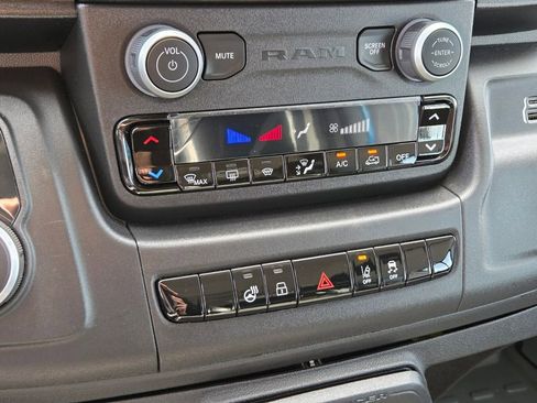 Used 2024 RAM ProMaster 3500 w/ Delivery Van Package FWD image 29