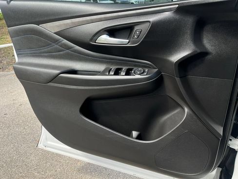 Used 2025 Buick Envista Sport Touring FWD image 22