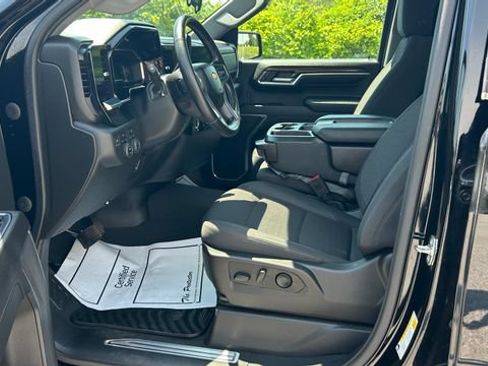 Used 2023 Chevrolet Silverado 1500 LT AWD/4WD image 14