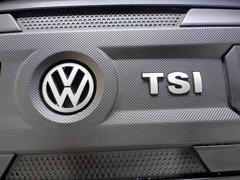 Used 2019 Volkswagen Golf Alltrack S AWD/4WD image 11